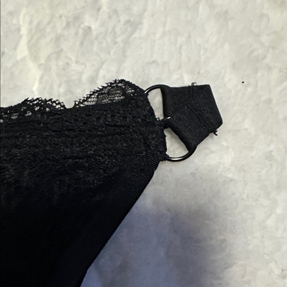 Torrid - Picture 2 of 4